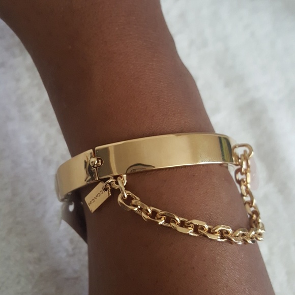 New Coach Padlock Chain Hinged Bangle - Picture 8 of 8